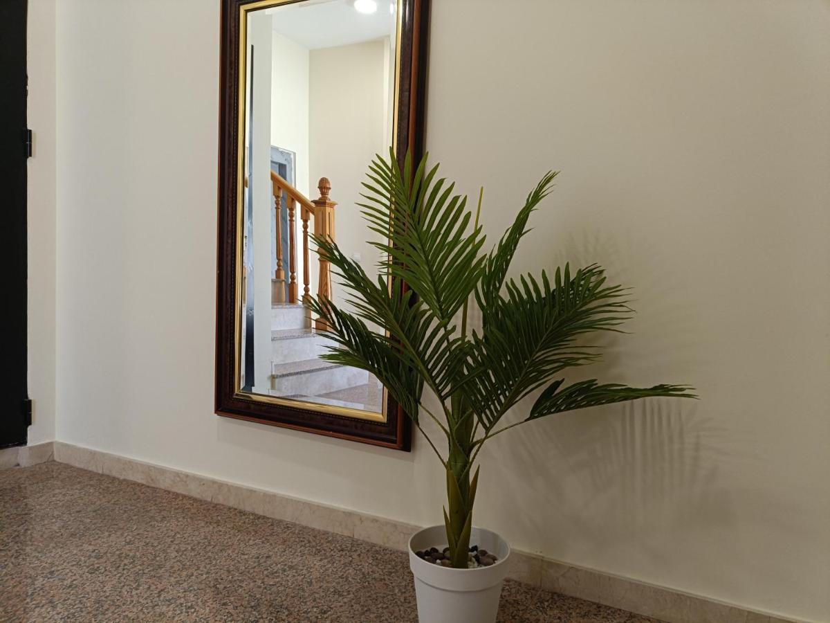 Apartamento Happy Street Socuellamos Luaran gambar